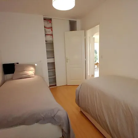 Apartment 2 En Rez-de-jardin